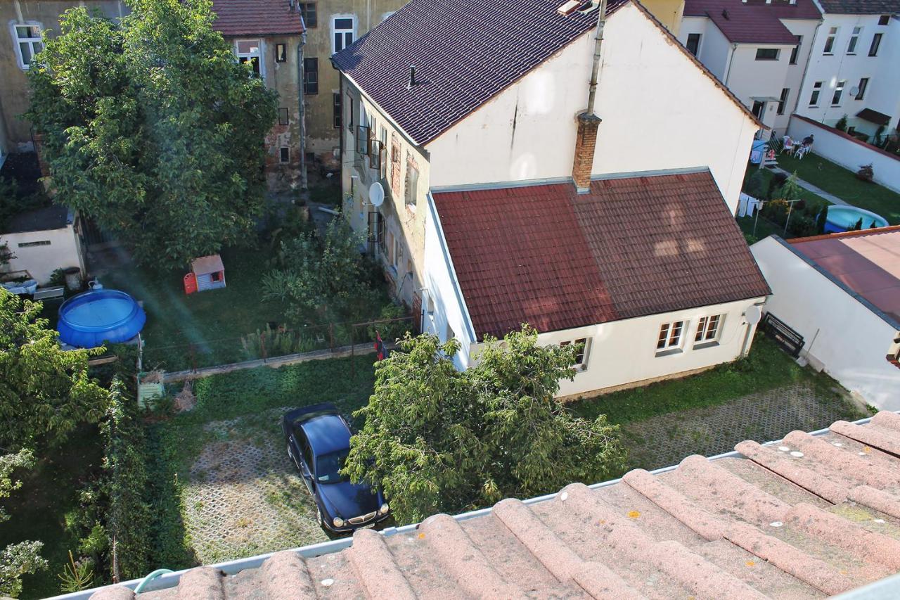 Appartement Attic With Parking, Near The Center Of Cb - 110M2 à Ceske Budejovice Extérieur photo